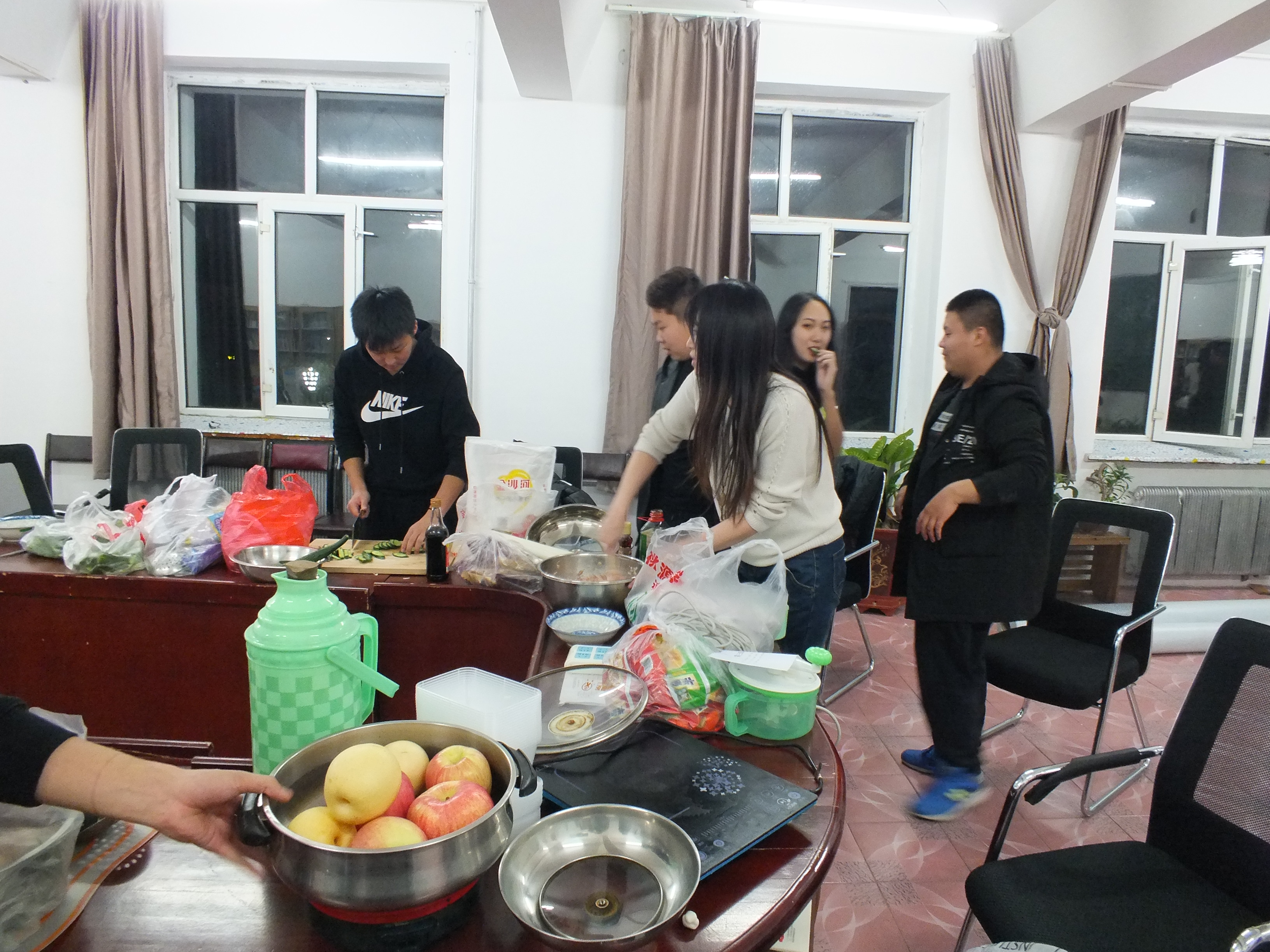 冬至不寒，有家更暖——計(jì)算機(jī)學(xué)院立冬聚餐