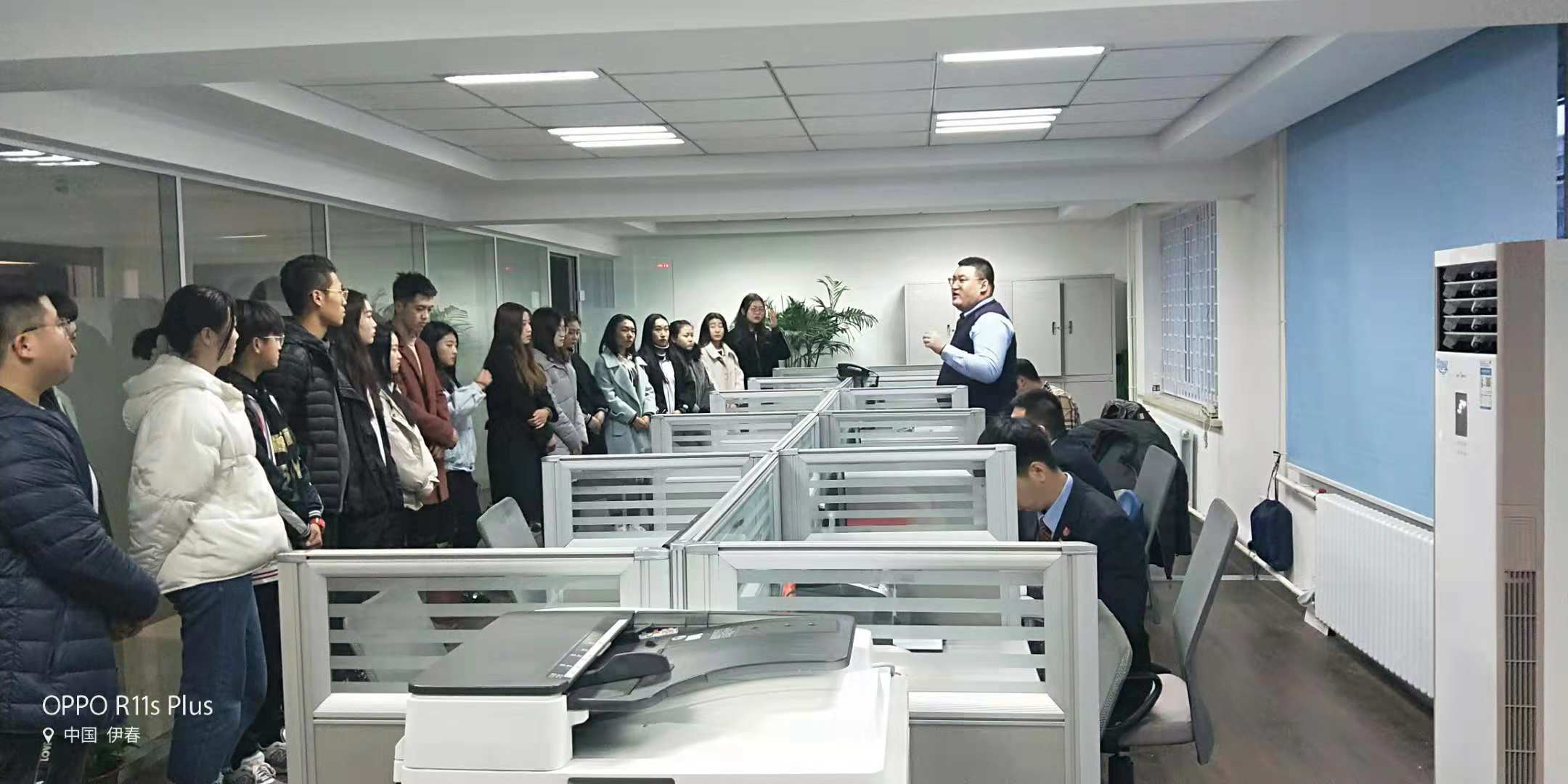 哈爾濱銀行與伊春職業(yè)學(xué)院成功舉辦“攜手相伴，哈行與您共成長(zhǎng)”校園主題活動(dòng)