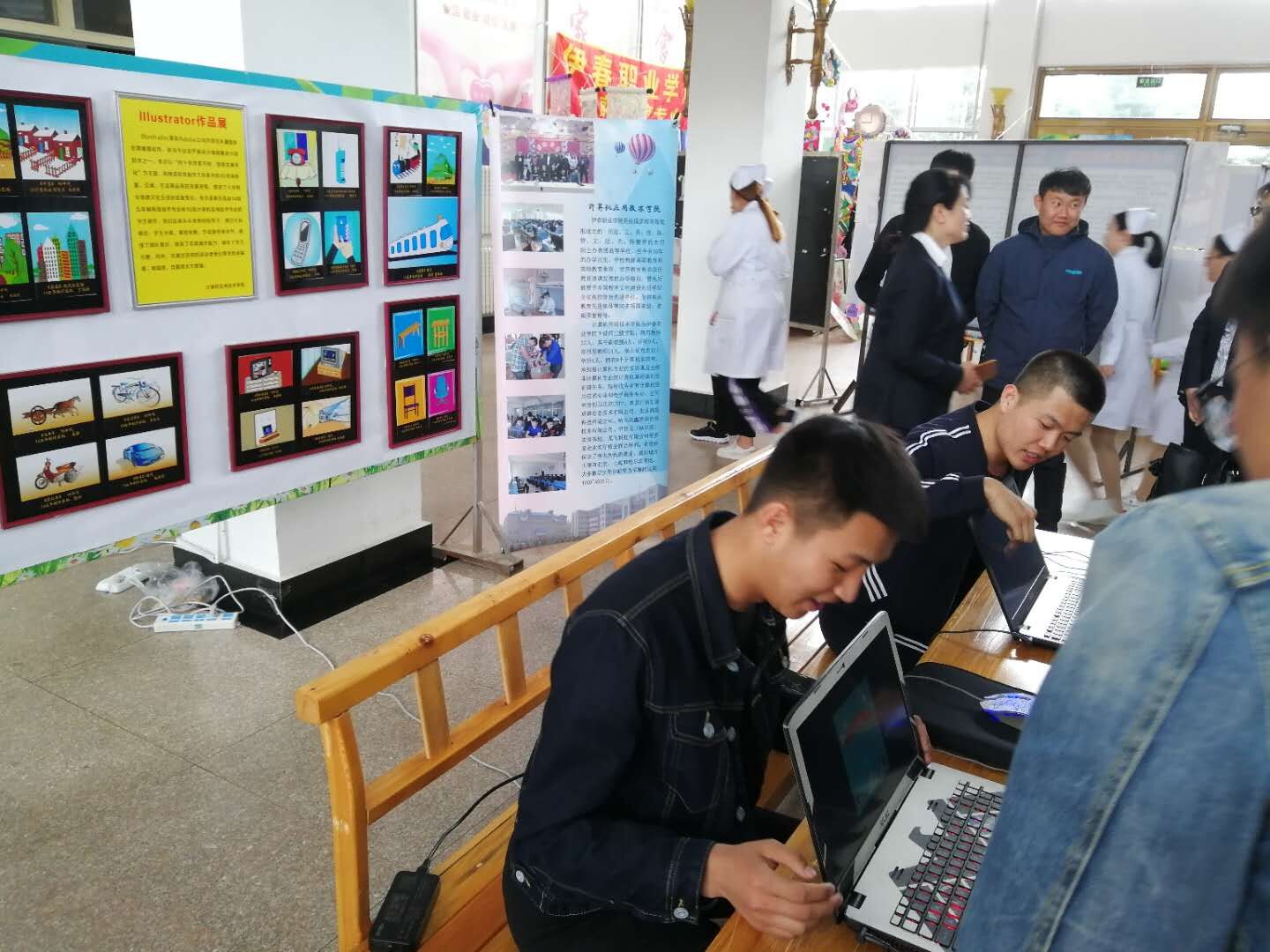 計算機應用技術學院“職業(yè)教育活動周”——學生作品展