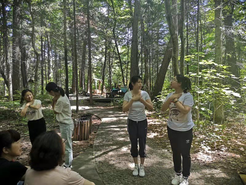 醫(yī)學(xué)技術(shù)學(xué)院主題黨日活動