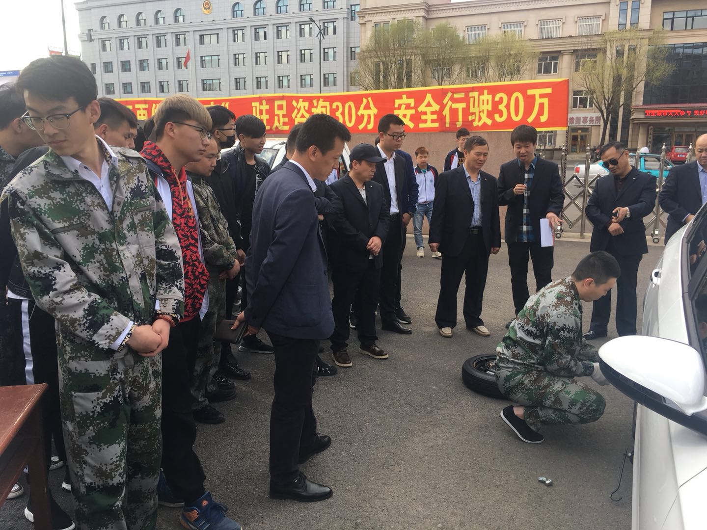 2018年職業(yè)教育活動(dòng)周報(bào)道