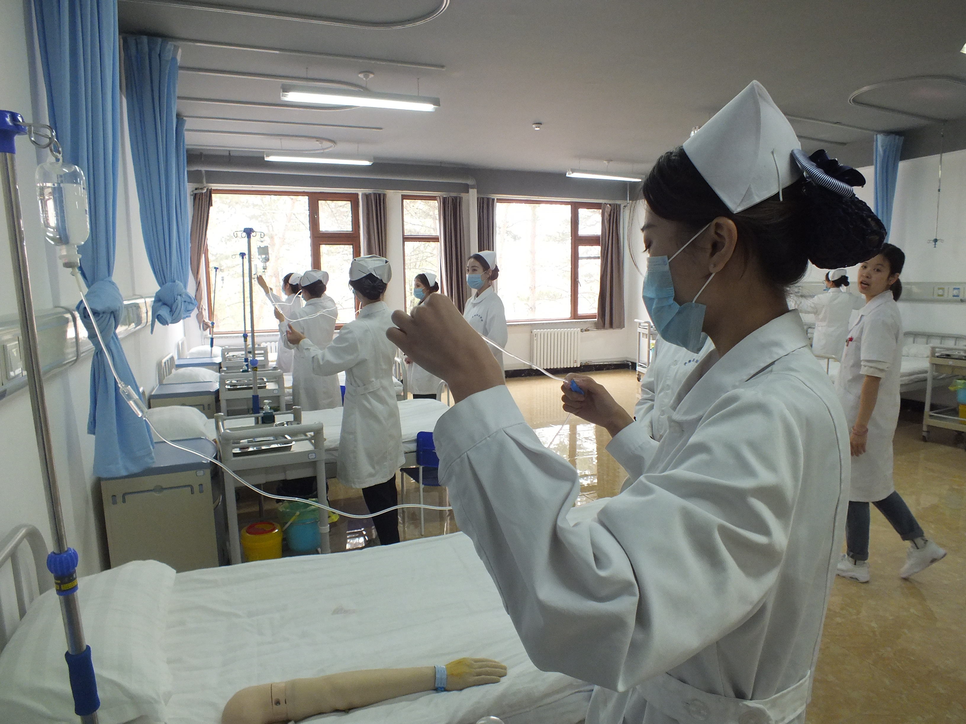 伊春職業(yè)學(xué)院2019年職業(yè)教育活動(dòng)周首屆“校園開(kāi)放日”隆重開(kāi)幕