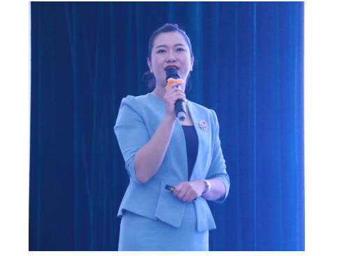 我院禮儀教師為基層縣政府工作人員做政務禮儀培訓