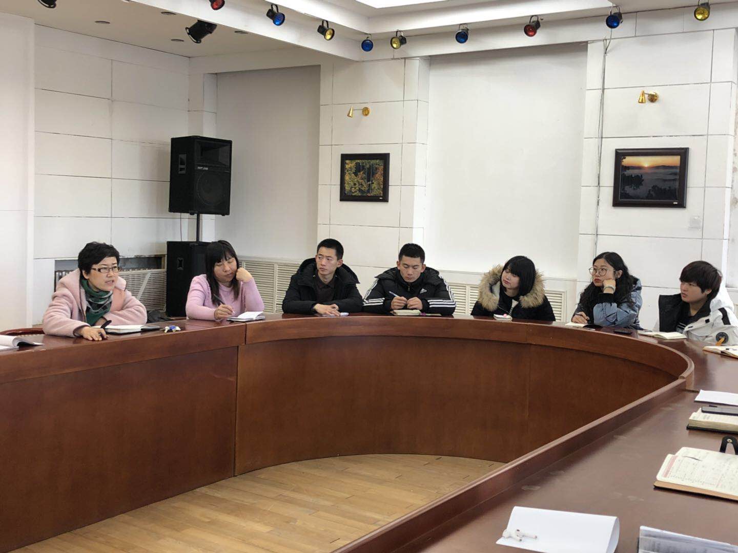 學(xué)生資助管理中心組織召開“進(jìn)一步解放思想、推動(dòng)學(xué)生資助工作高質(zhì)量發(fā)展討論會(huì)”